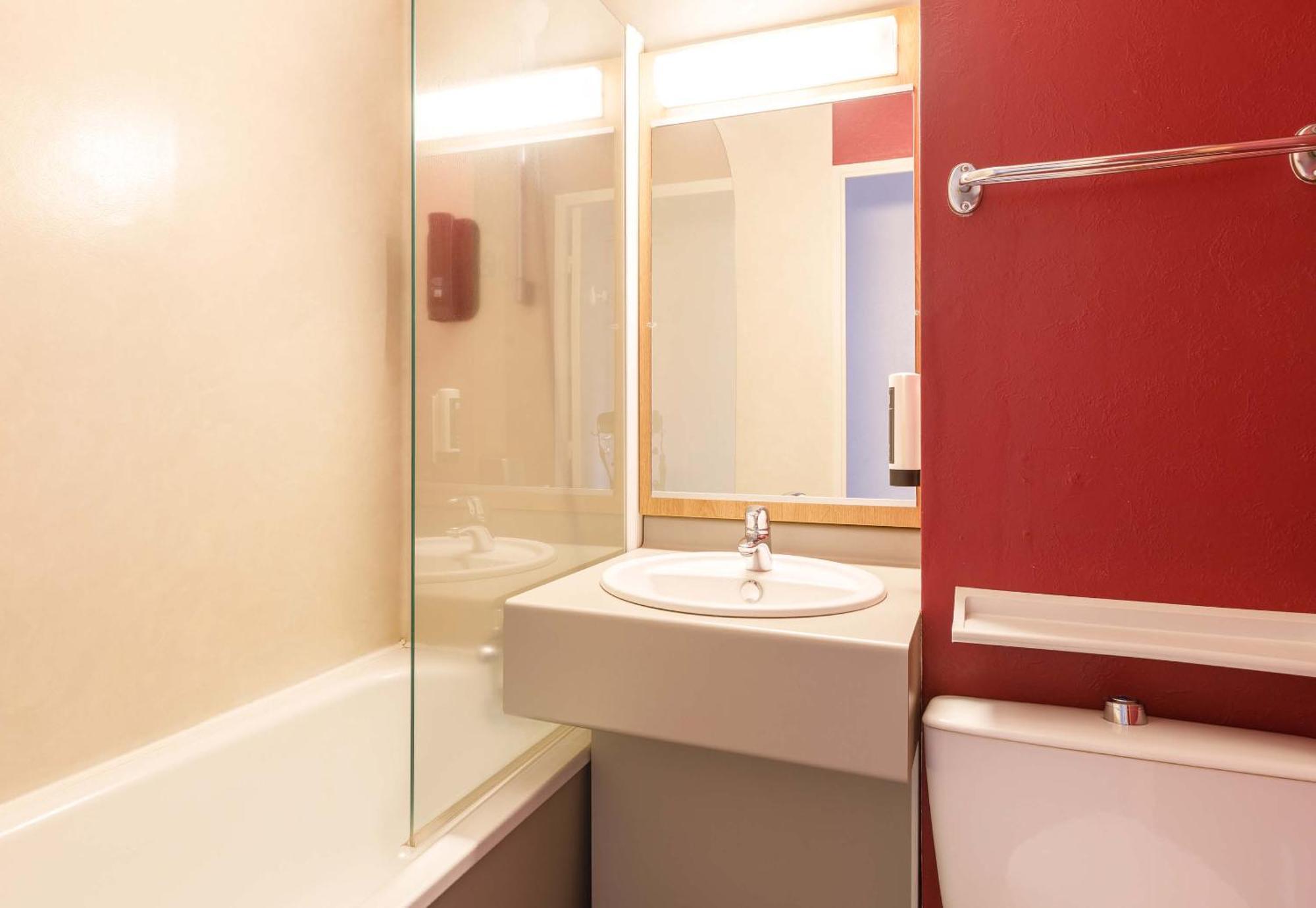 B&B Hotel Le Puy-En-Velay Vals-pres-le-Puy Kültér fotó